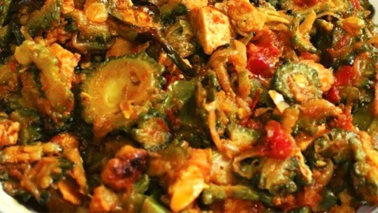 করোলা চিকেন রেসিপি (Chicken Karela)